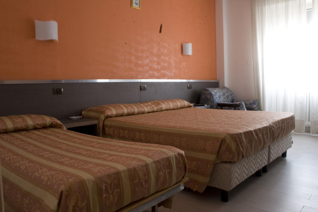 ססטו סן ג'ובני Hotel Renato חדר תמונה
