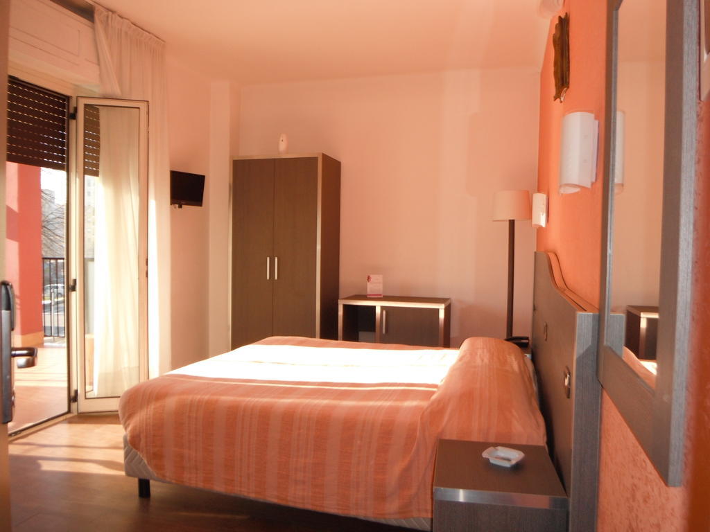 ססטו סן ג'ובני Hotel Renato חדר תמונה
