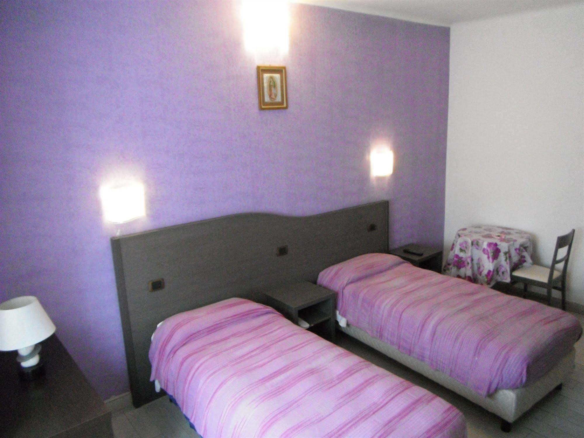 ססטו סן ג'ובני Hotel Renato מראה חיצוני תמונה