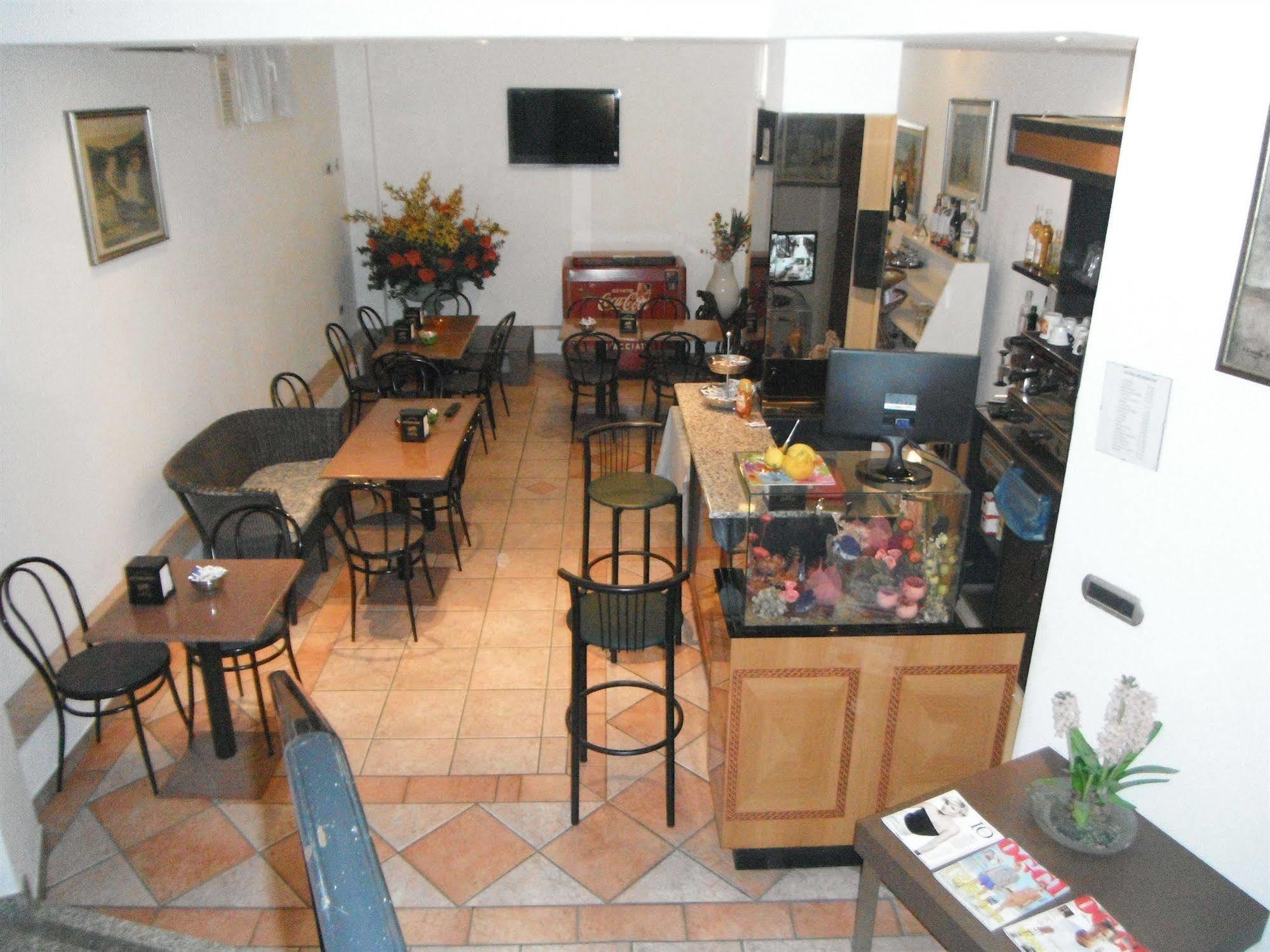 ססטו סן ג'ובני Hotel Renato מראה חיצוני תמונה